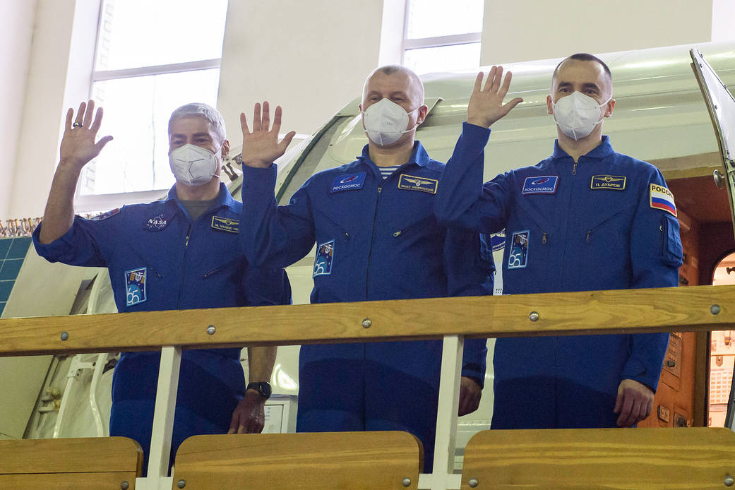 Expedition 65 crew members during Soyuz qualification exams