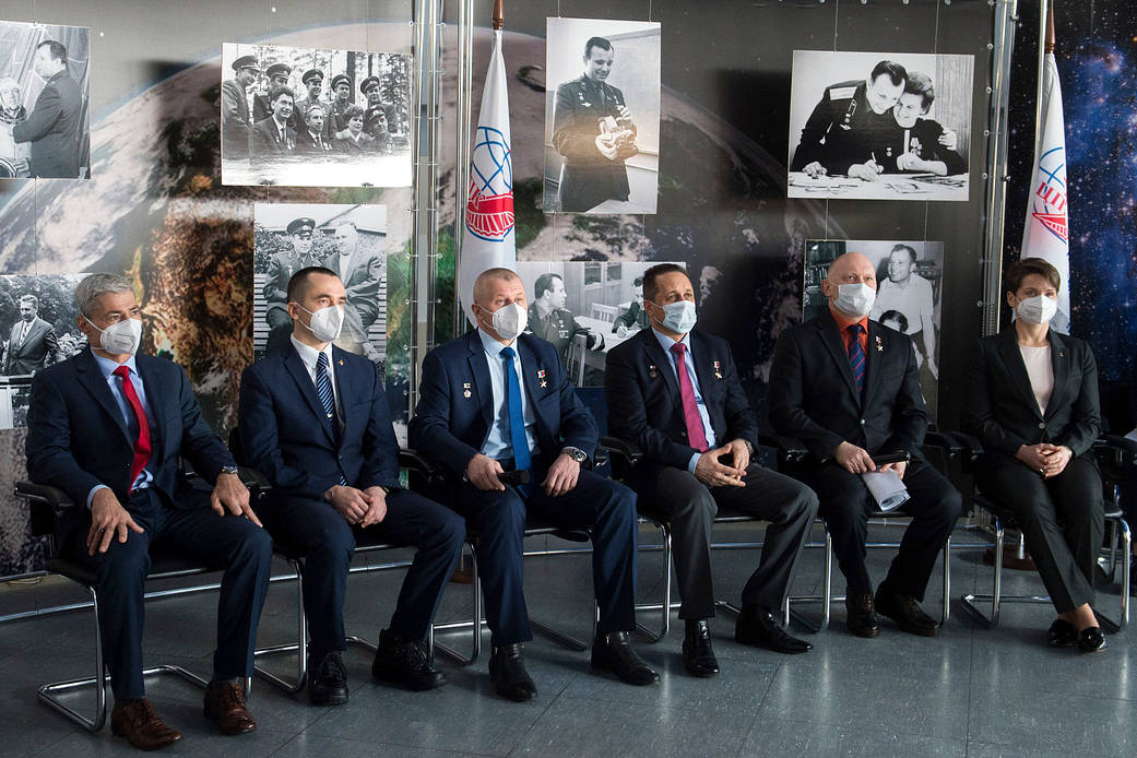Expedition 65 prime and backup crew members during a press conference