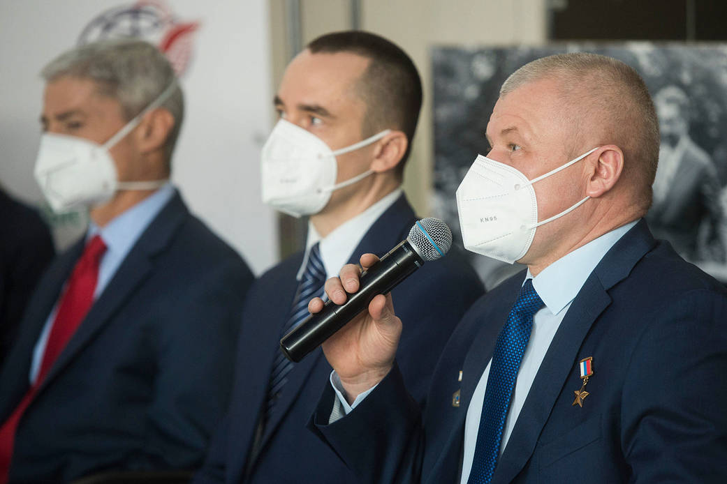 Oleg Novitskiy of Roscosmos speaks during a press conference