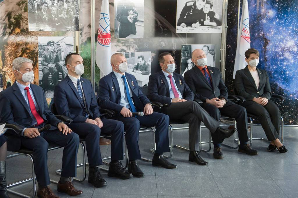 Expedition 65 prime and backup crew members during a press conference