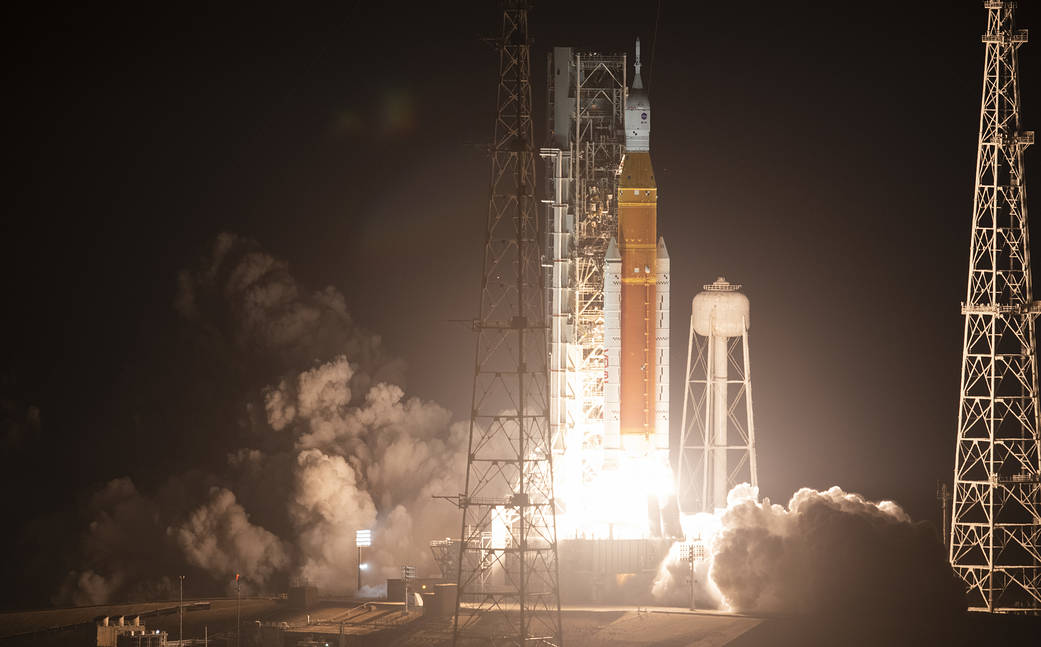 NASA’s Space Launch System rocket carrying the Orion spacecraft launches on the Artemis I flight test, Wednesday, Nov. 16, 2022.