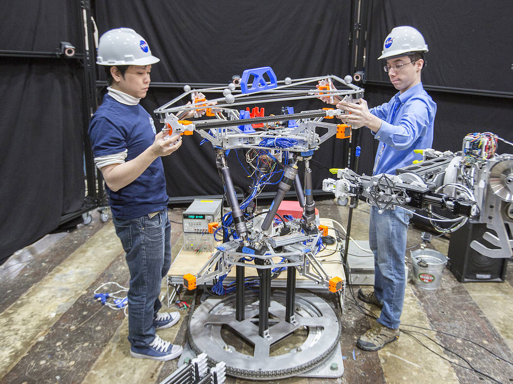 NASA Engineers work conduct NINJAR and SAMURAI robotic testing