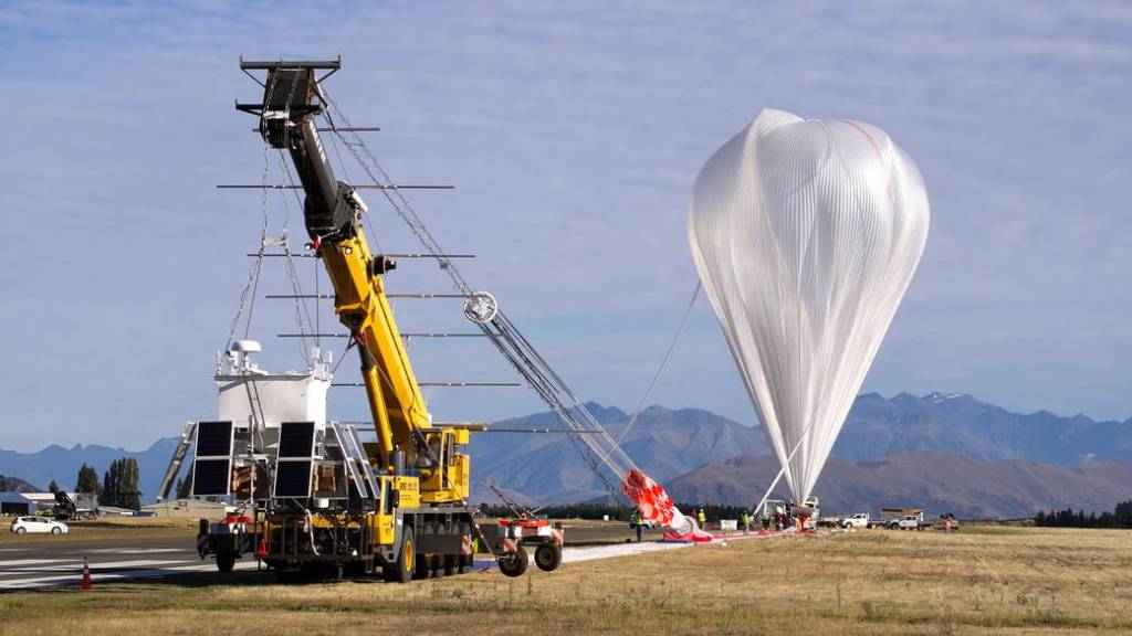 Liftoff! NASA balloon to fly around the globe, validate technology