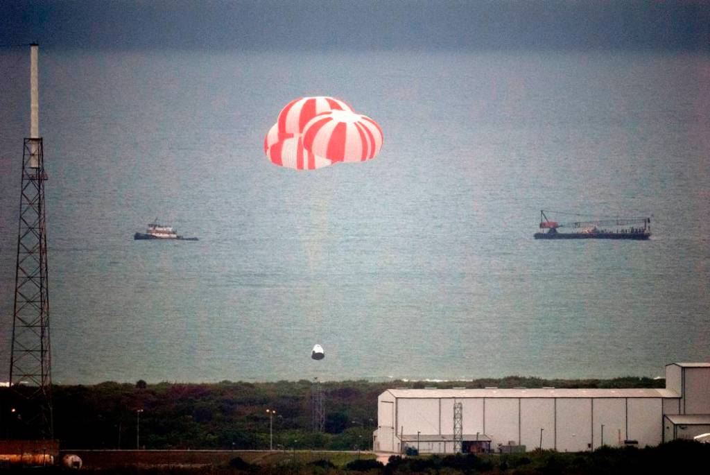 Crew Dragon Parachutes into Atlantic