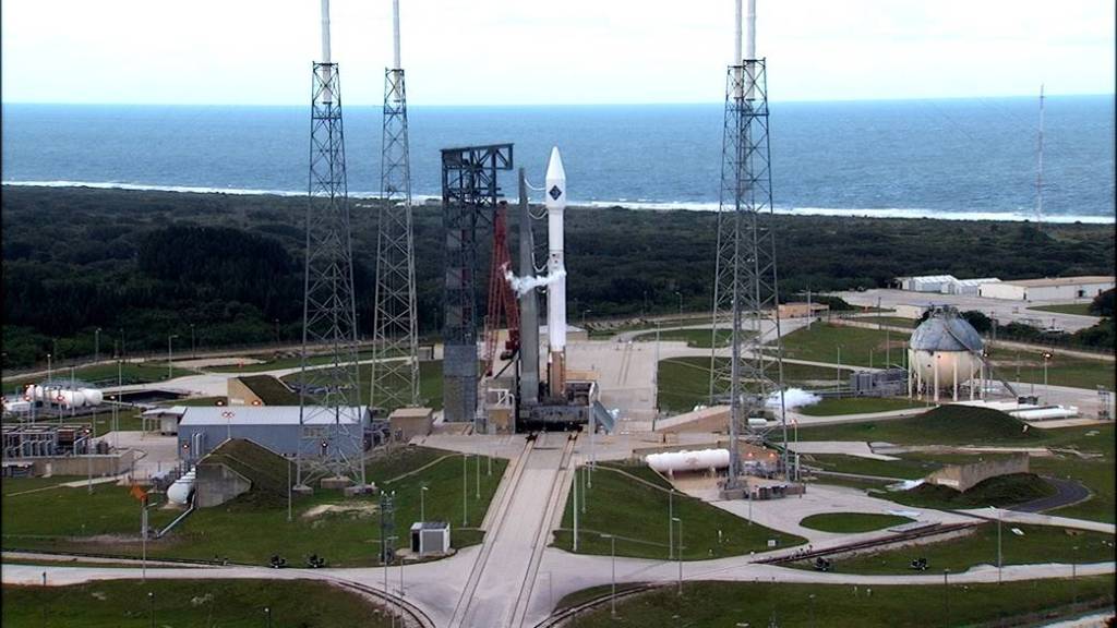 Atlas V Rocket Prepared for Orbital ATK CRS-4
