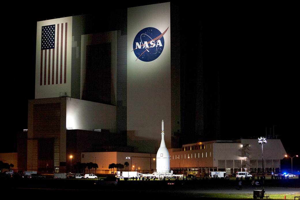 Orion Transported Past Vehicle Assembly Building