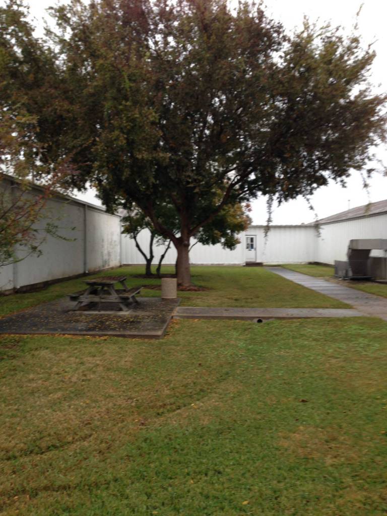 Outdoor Alcove of Building 225 and 226