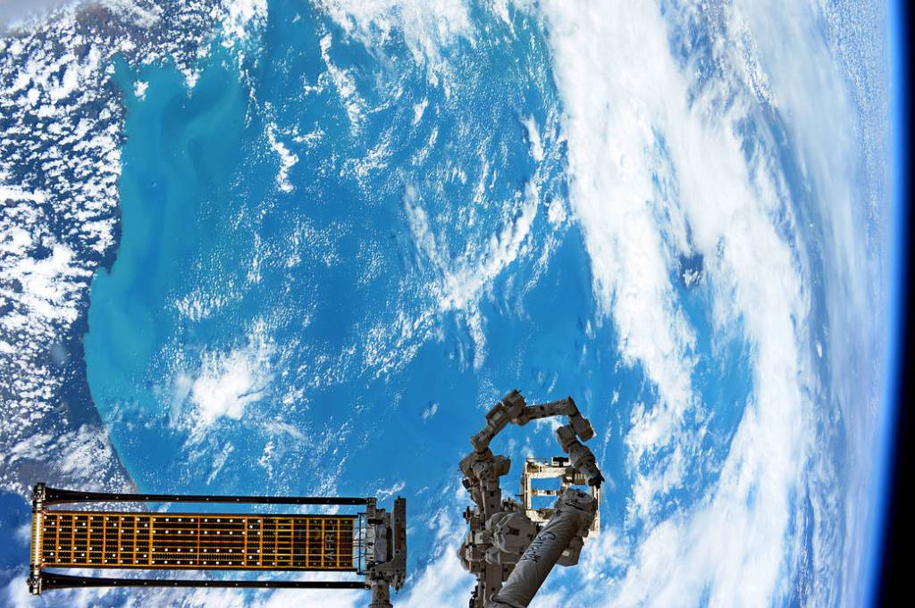 Roll Out Solar Array Experiment Deploys