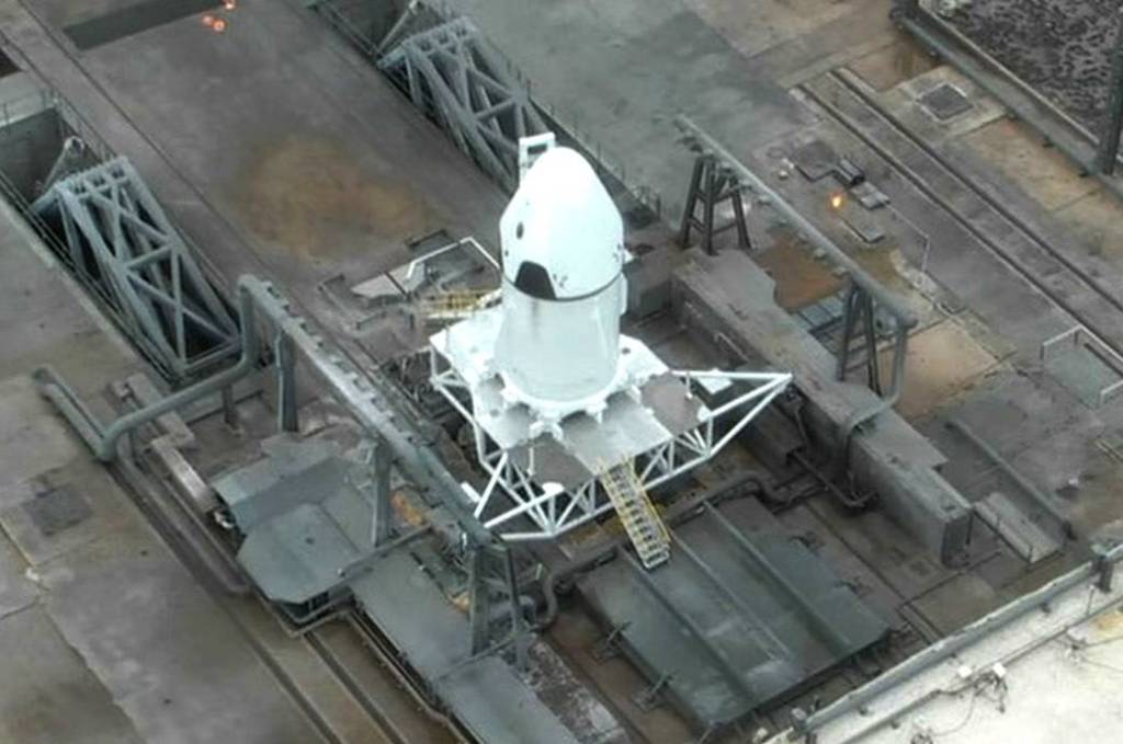 Preparations Continue for Dragon Pad Abort Test