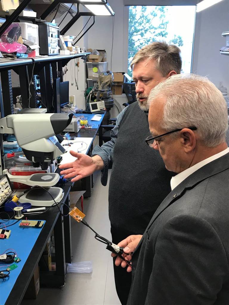 NASA Chief Technologist Views ChipSats