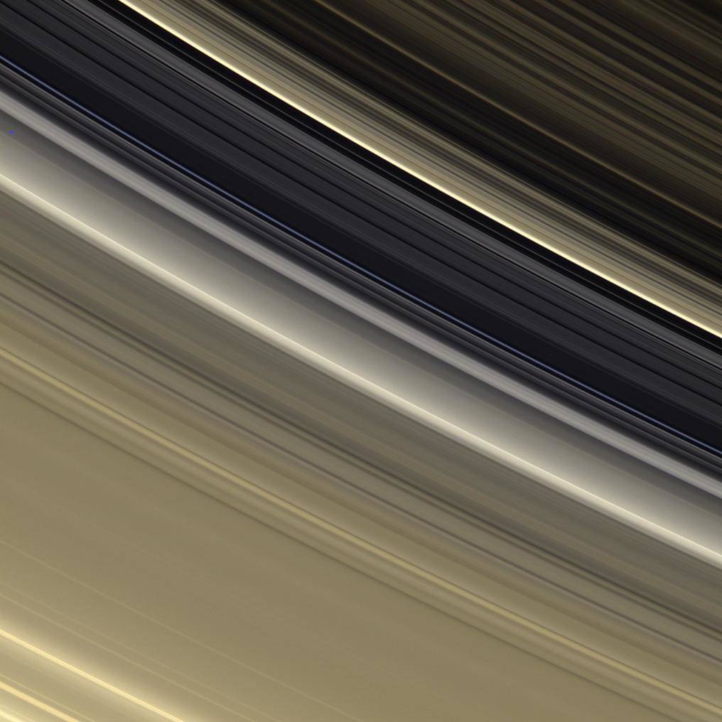 Closeup of Saturn rings
