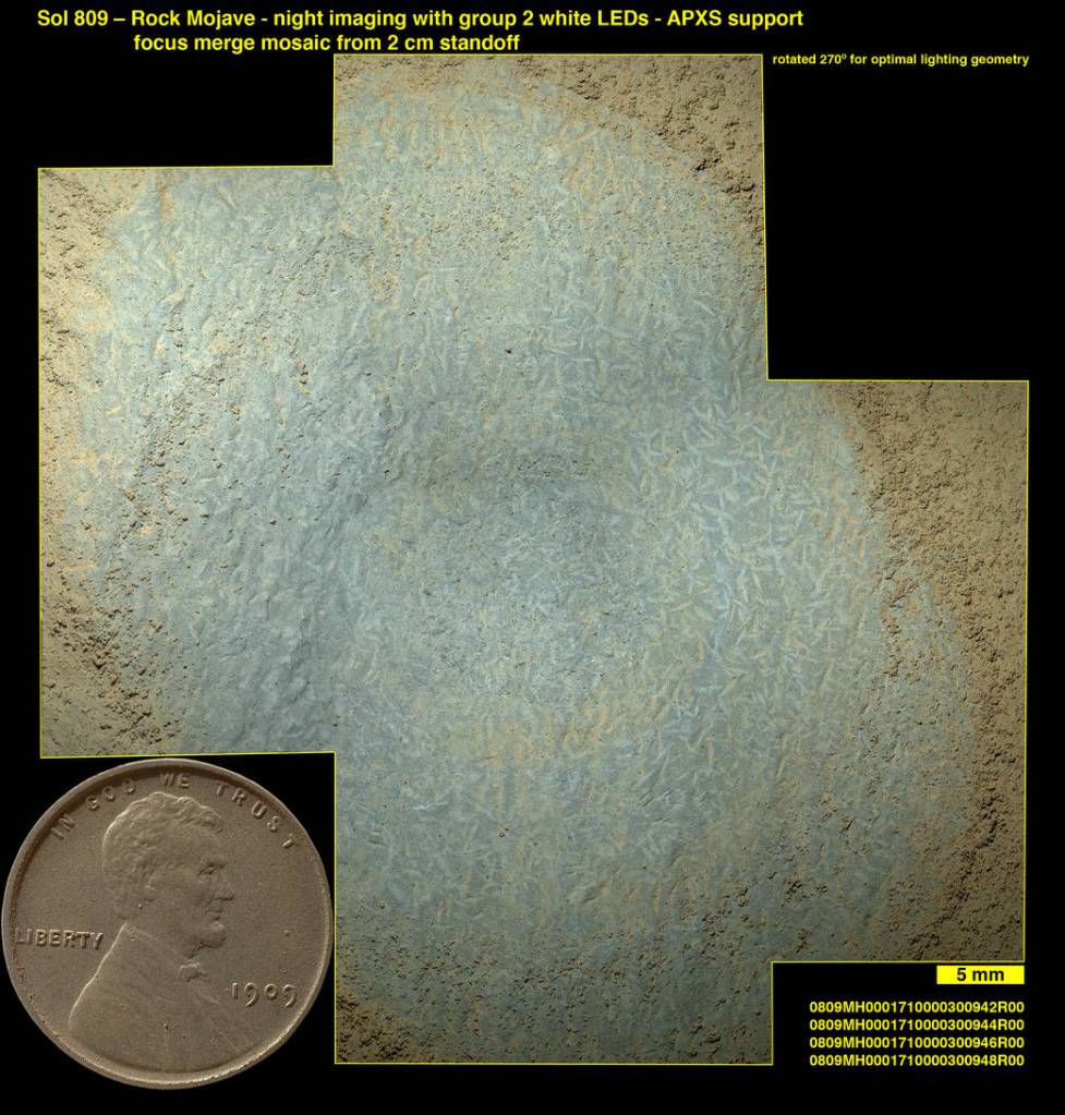 Crystals May Have Formed in Drying Martian Lake
