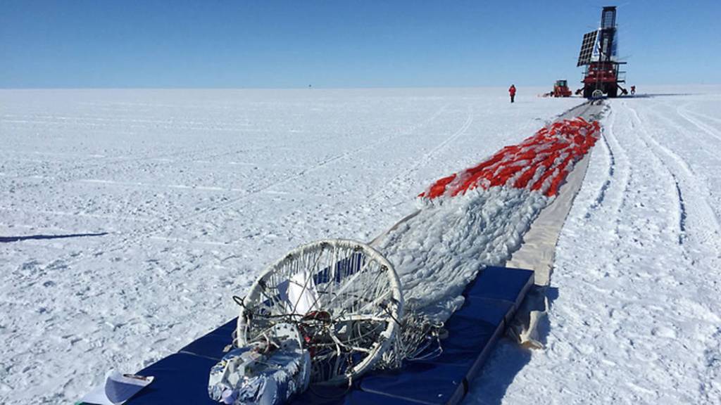 SPIDER to Map the Cosmic Microwave Background