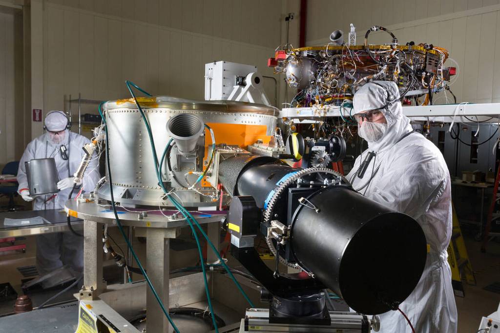 InSight Cruise Stage and Lander in Assembly