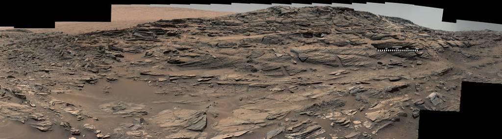 Vista from Curiosity Shows Crossbedded Martian Sandstone