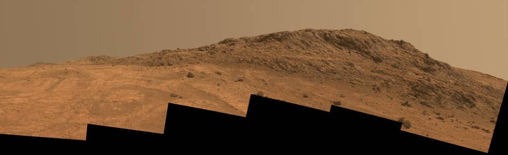 ‘Hinners Point’ Above Floor of ‘Marathon Valley’ on Mars