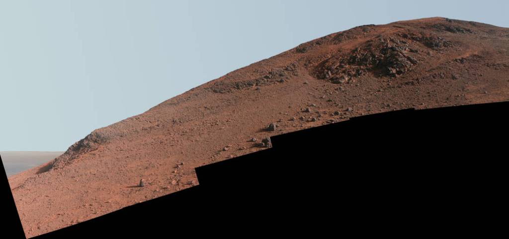 Steep ‘Knudsen Ridge’ Along ‘Marathon Valley’ on Mars (Enhanced Color)