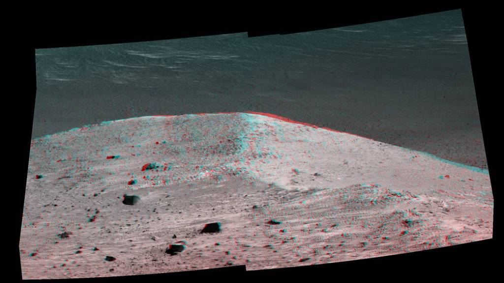 ‘Spirit Mound’ at Edge of Endeavour Crater, Mars (Stereo)