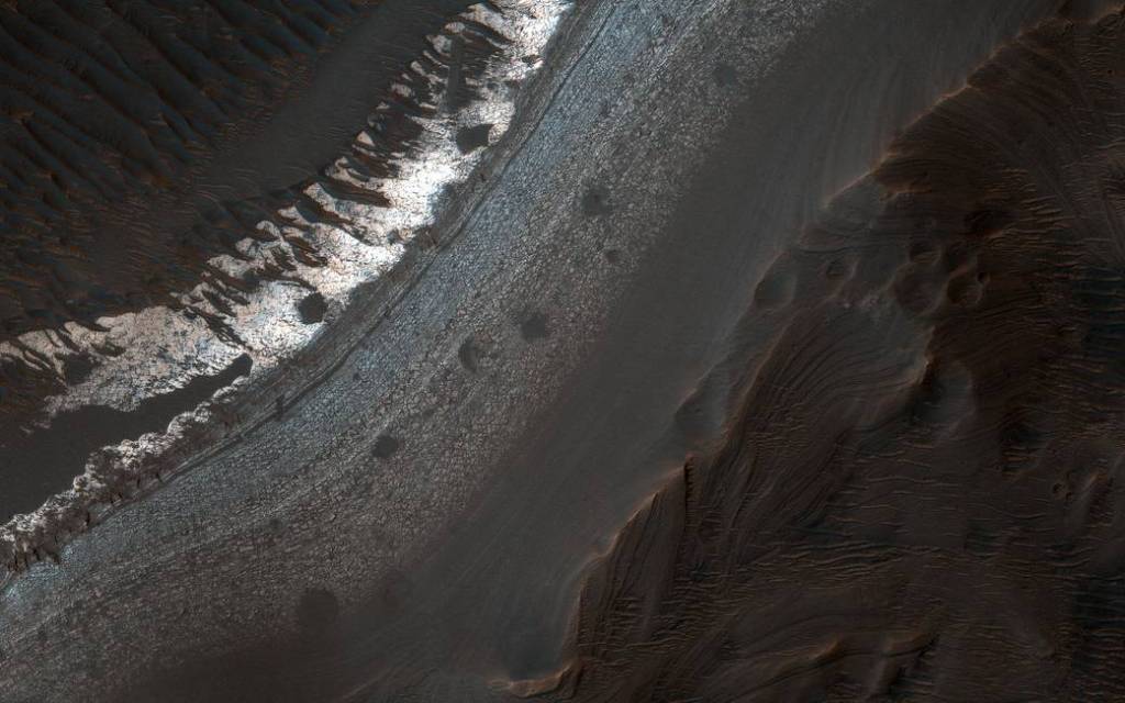 A Closer Look at Holden Crater