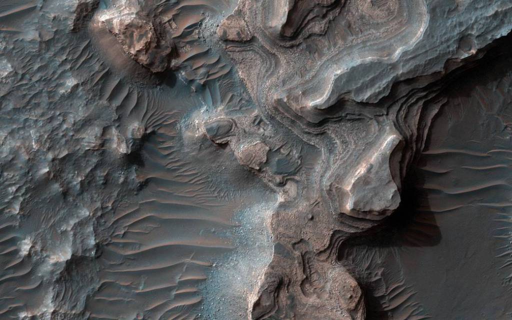 Layered Deposits in Uzboi Vallis