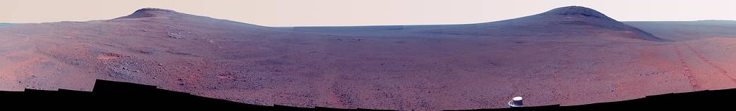 Panorama of Mars surface showing crest of crater rim