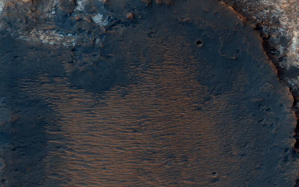 Crater west of Mawrth Vallis
