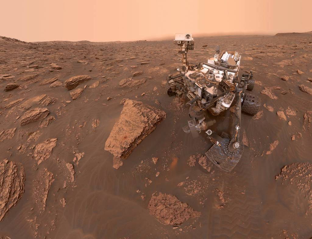 Curiosity Celebrates 8 Years on the Red Planet