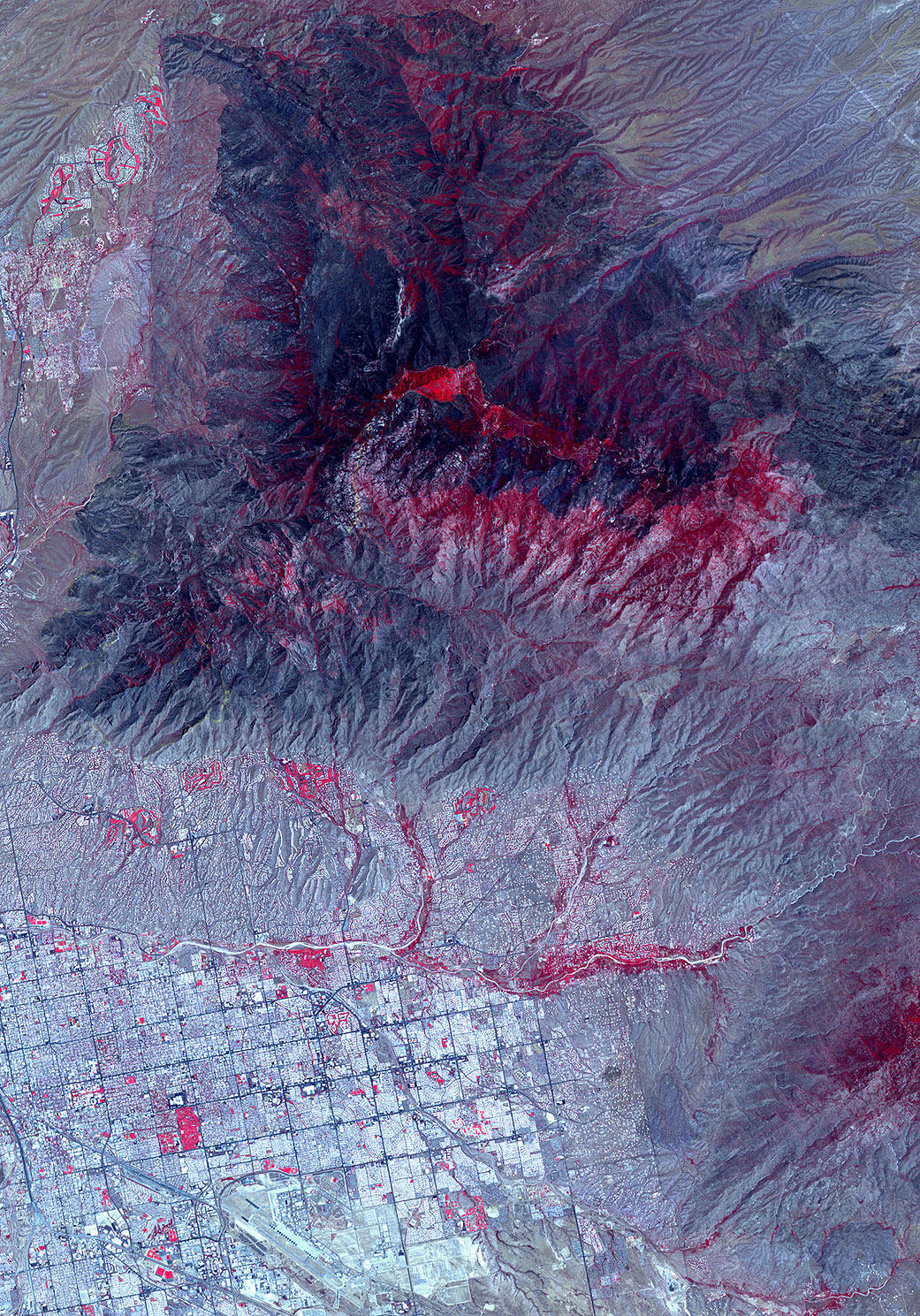 NASA's Advanced Spaceborne Thermal Emission and Reflection Radiometer (ASTER) instrument imaged areas burned by the Bighorn Fire