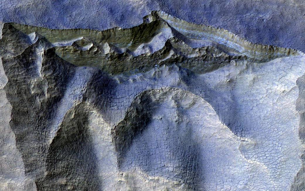 Cliffs in Ancient Ice on Mars