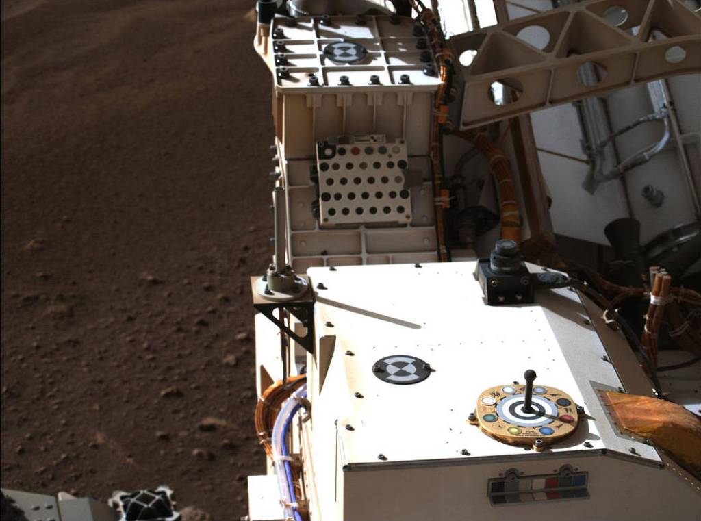 Mastcam-Z Looks at Its Calibration Target