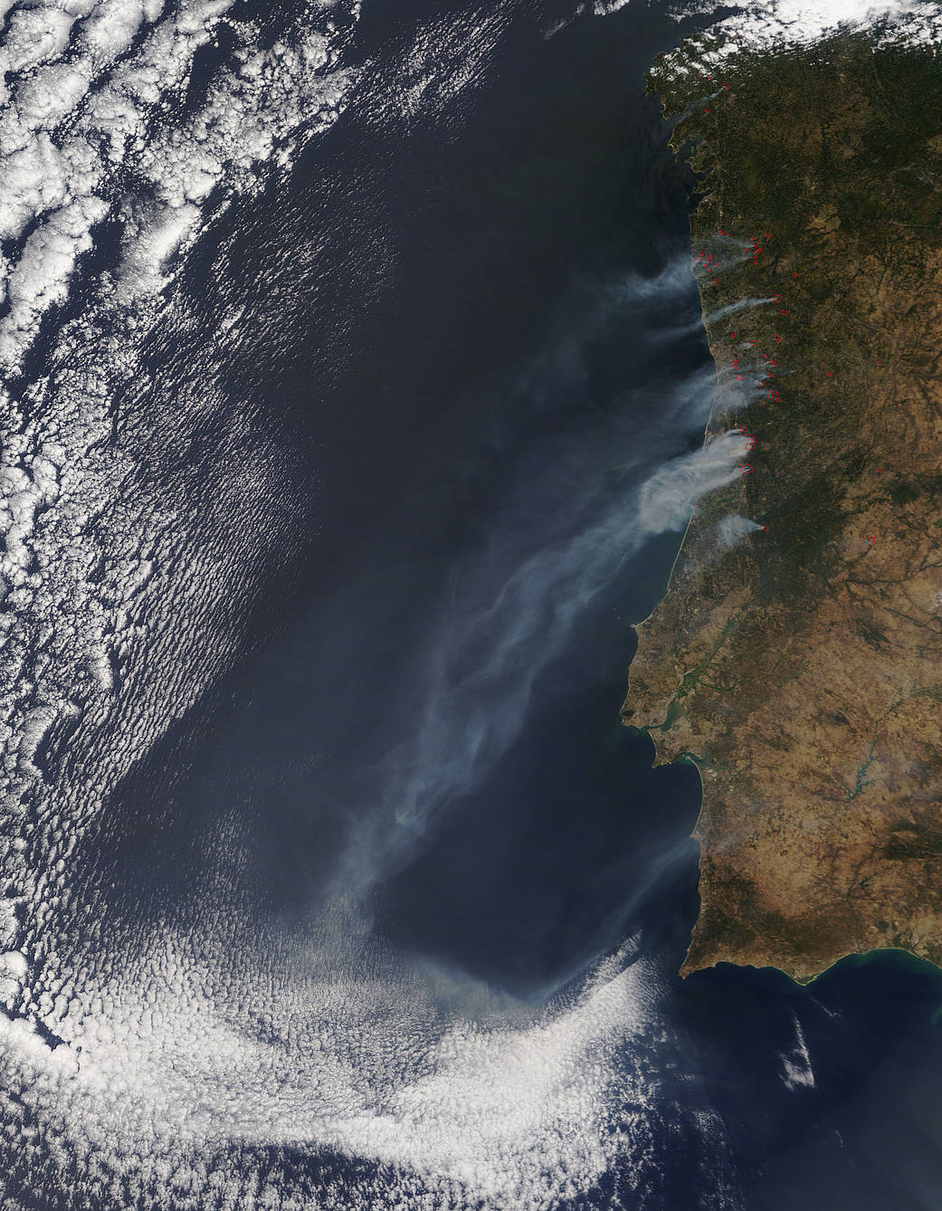 Smoke from Portugal fires over Atlantic Ocean