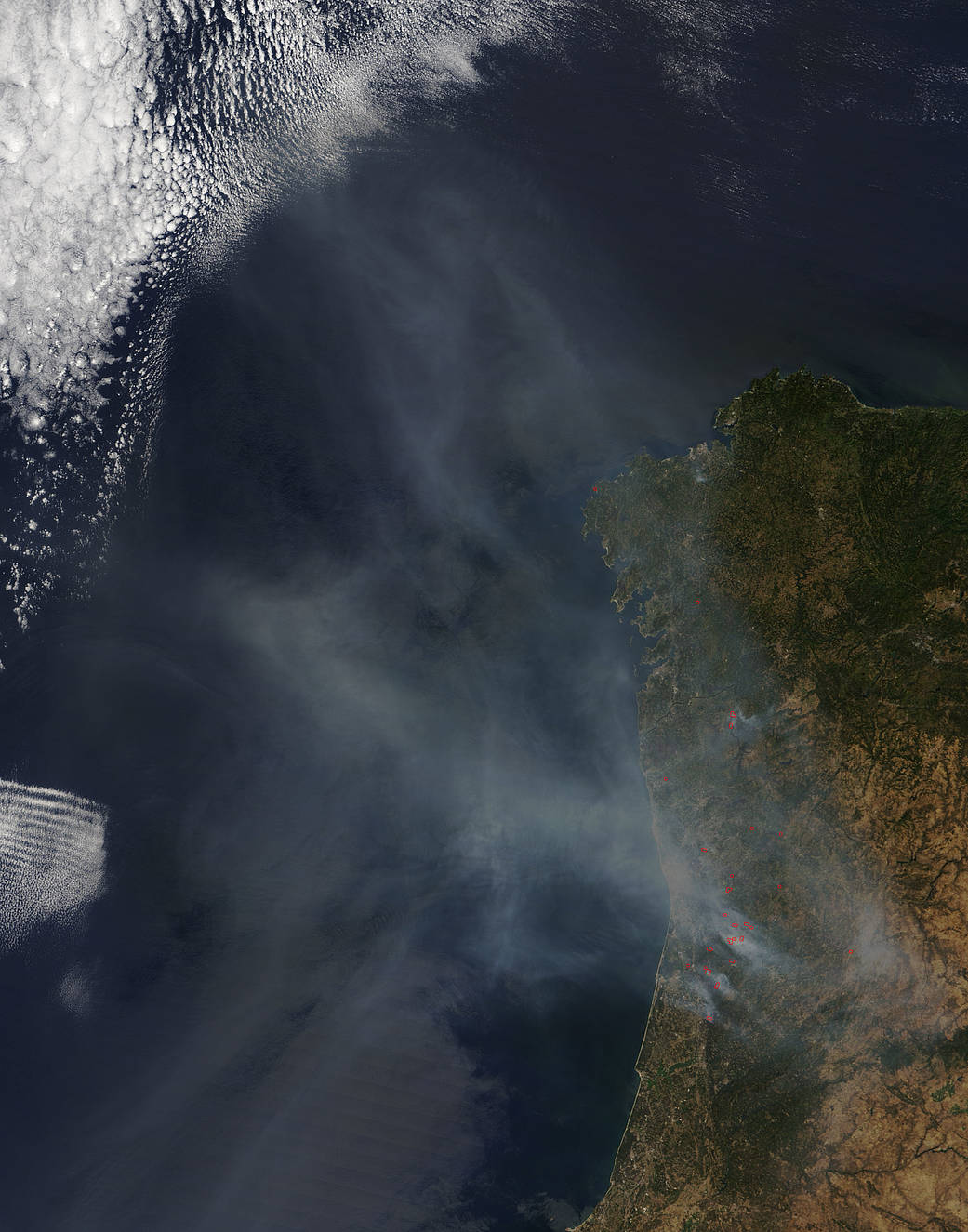 Smoke from Portugal fires billows over Atlantic Ocean