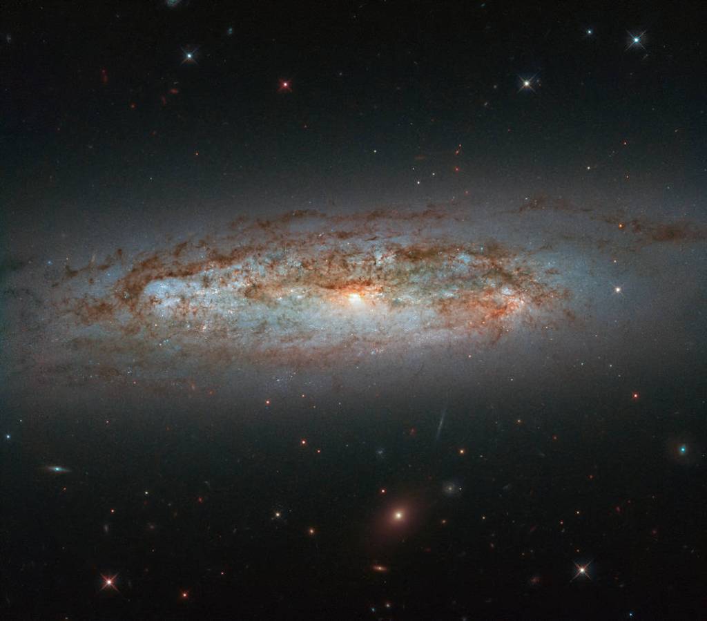 Hubble image of NGC 3175