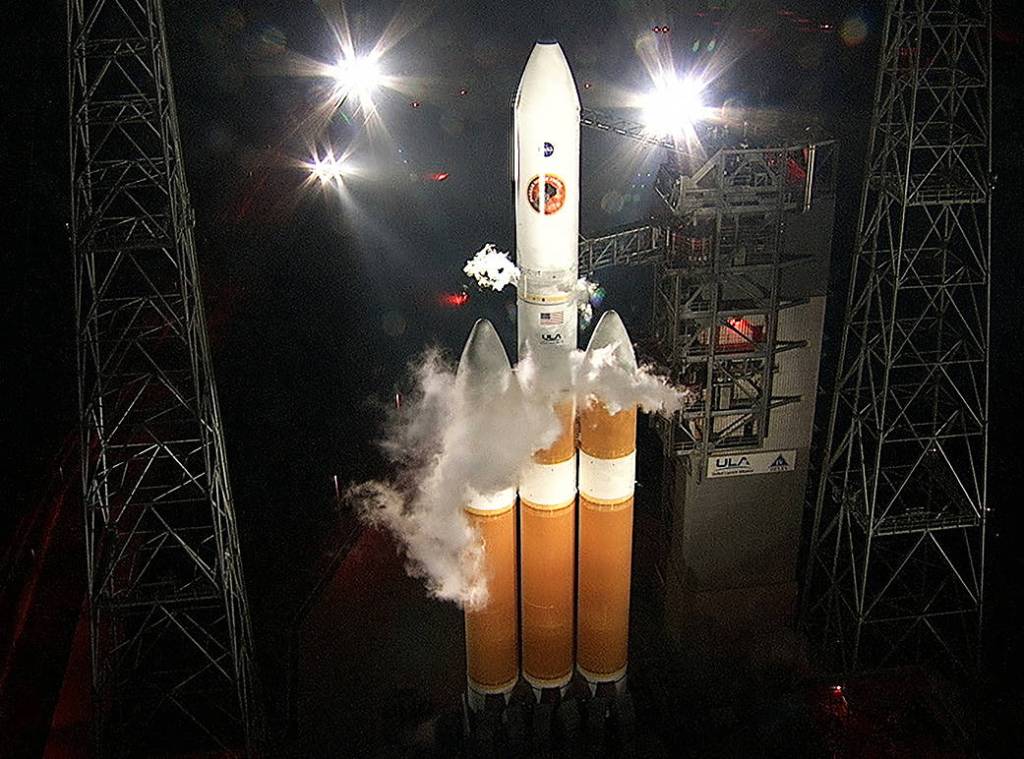 Delta IV Heavy Propellant Loading Underway for Parker Solar Probe