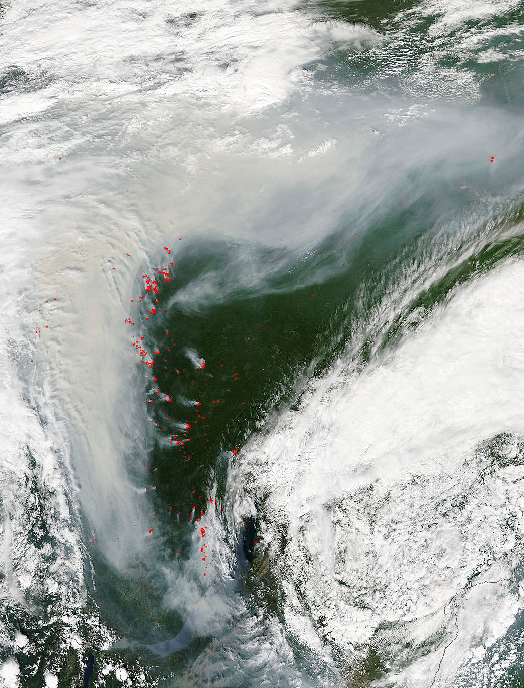 Aqua image of fires and smoke in Central Russia