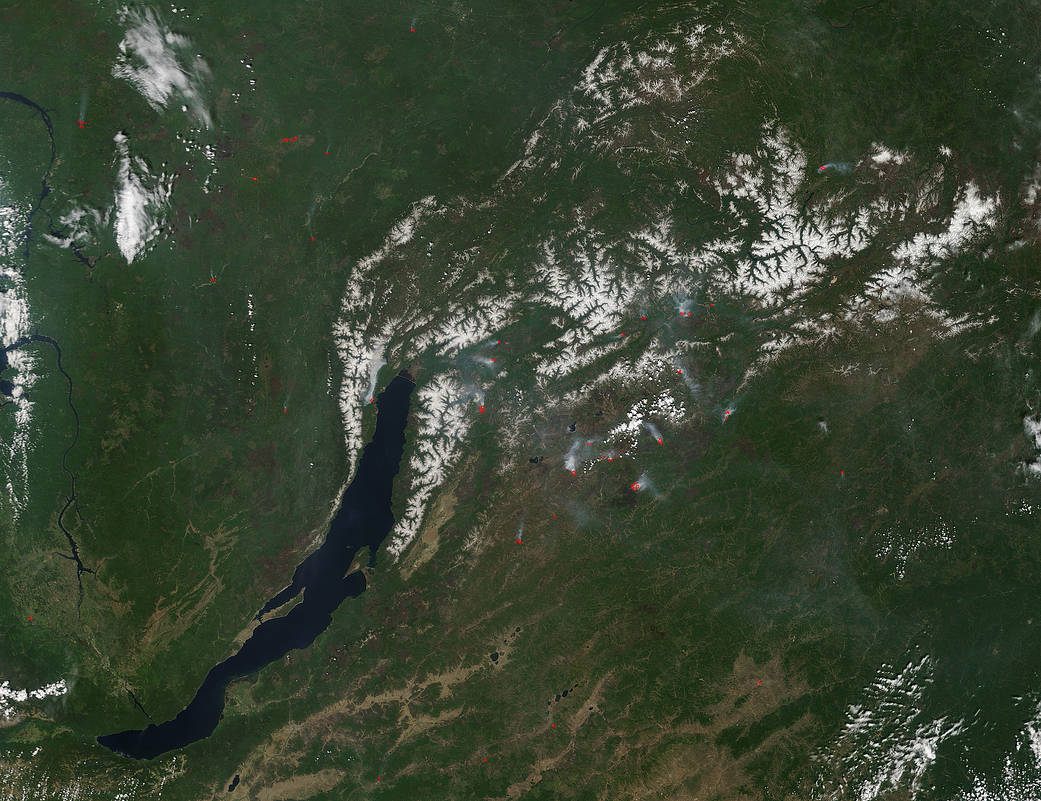 Terra image of fires in Russia