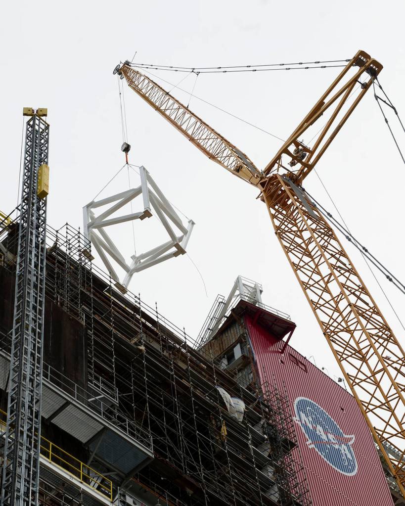 Milestone Work Under Way on B-2 Test Stand