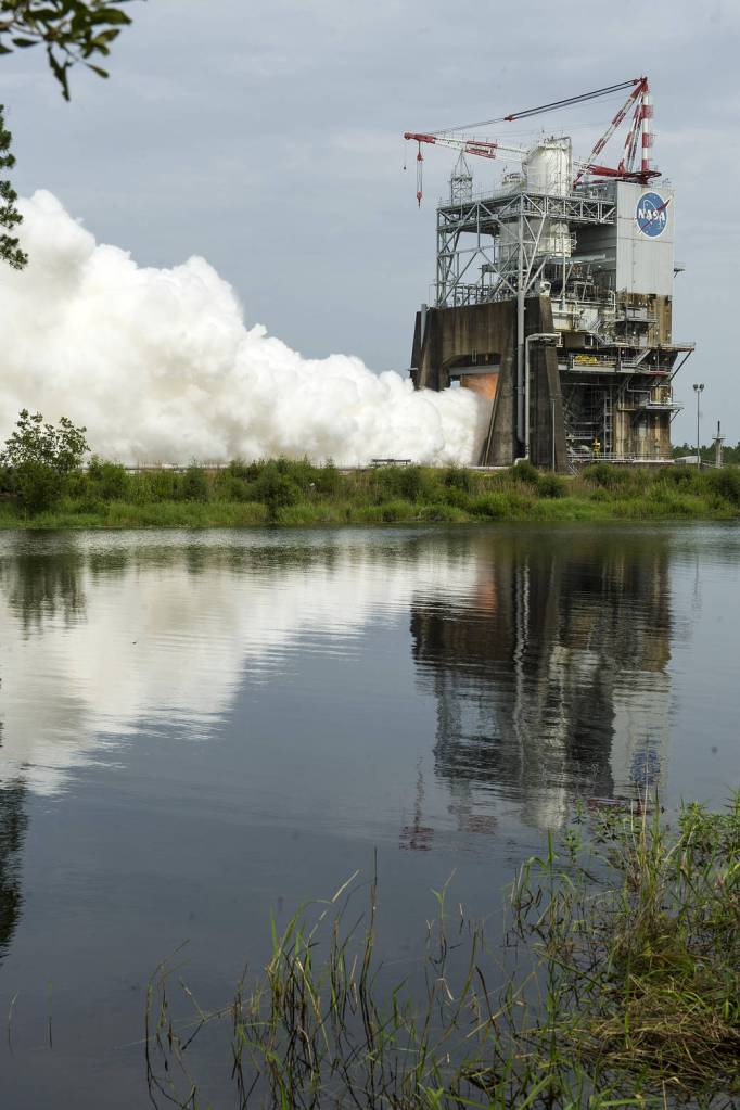 Longest SLS Engine Test Yet Heats Up Summer Sky