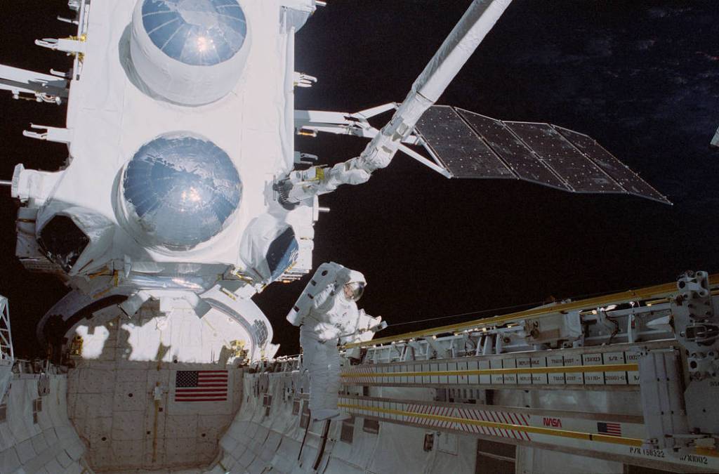 This Week in NASA History: STS-37 Lands – April 11, 1991