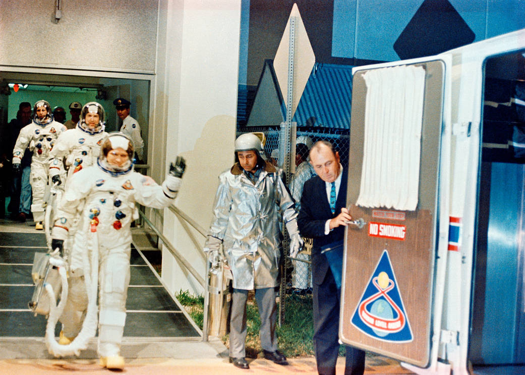 Apollo 8 crew enters the transfer to go to Pad A.