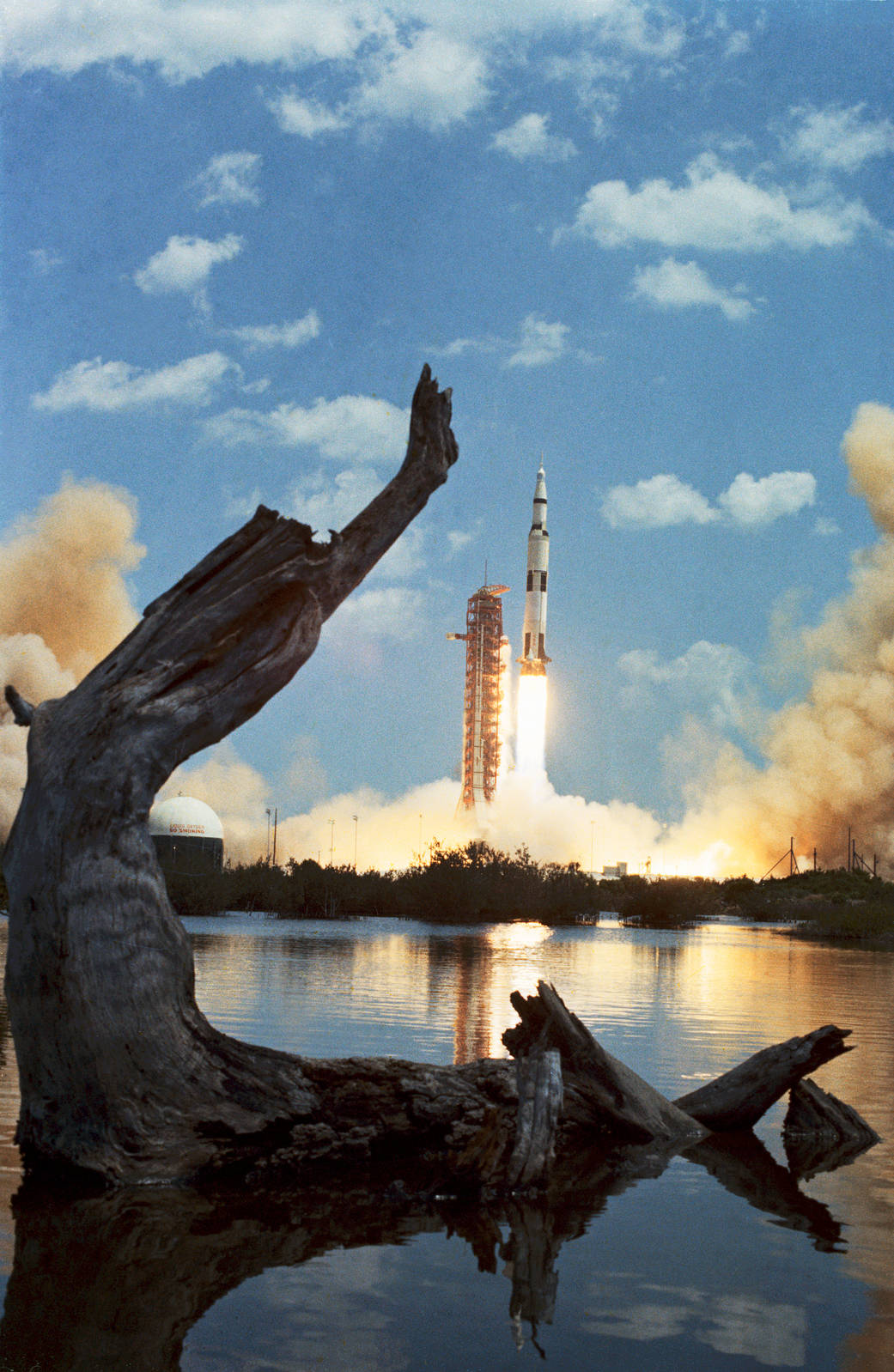 Liftoff of Saturn rocket on Apollo 16 mission
