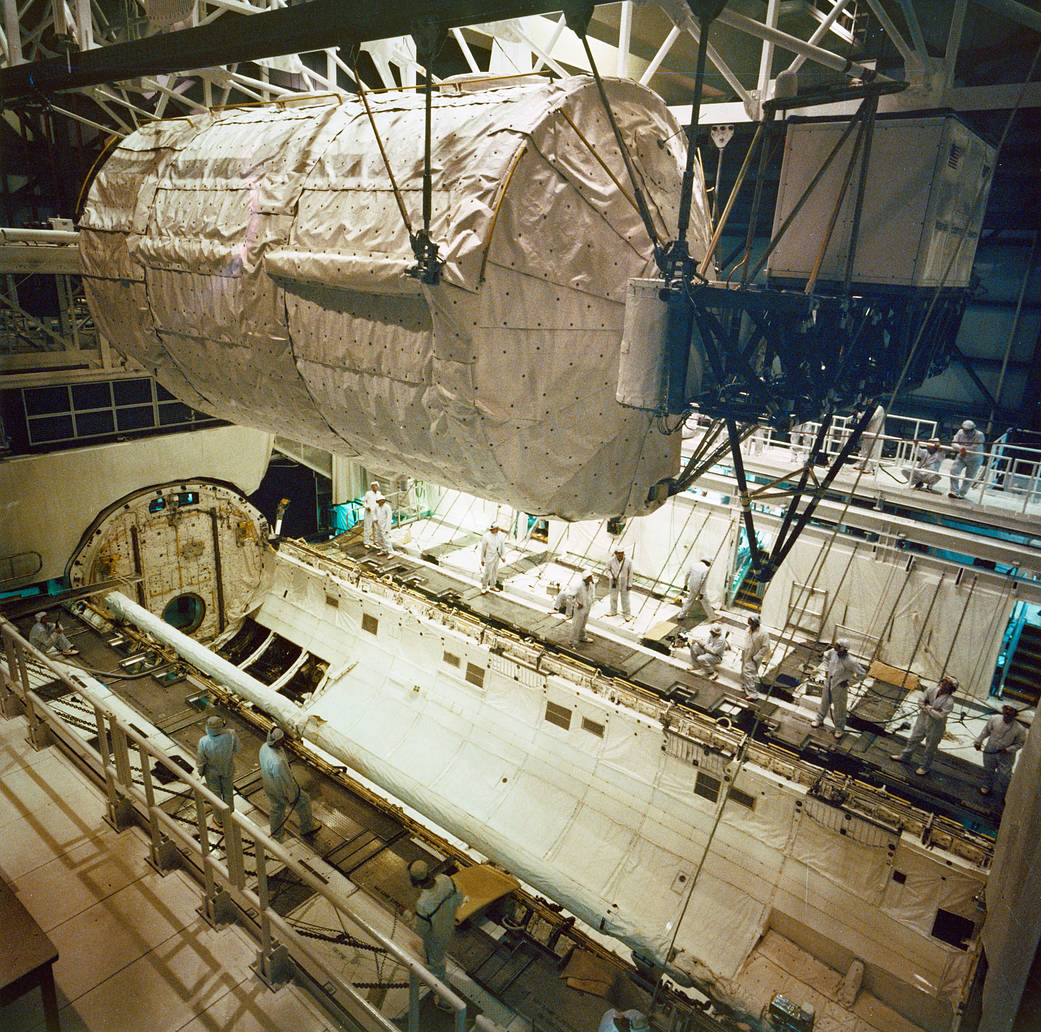 SpaceLab-1 Hardware Loaded into Space Shuttle