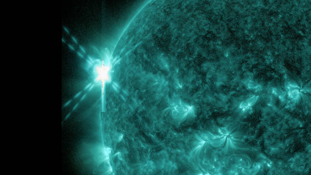 An M6.5-class solar flare generated by a new sunspot region occurred on Nov. 3, 2014.