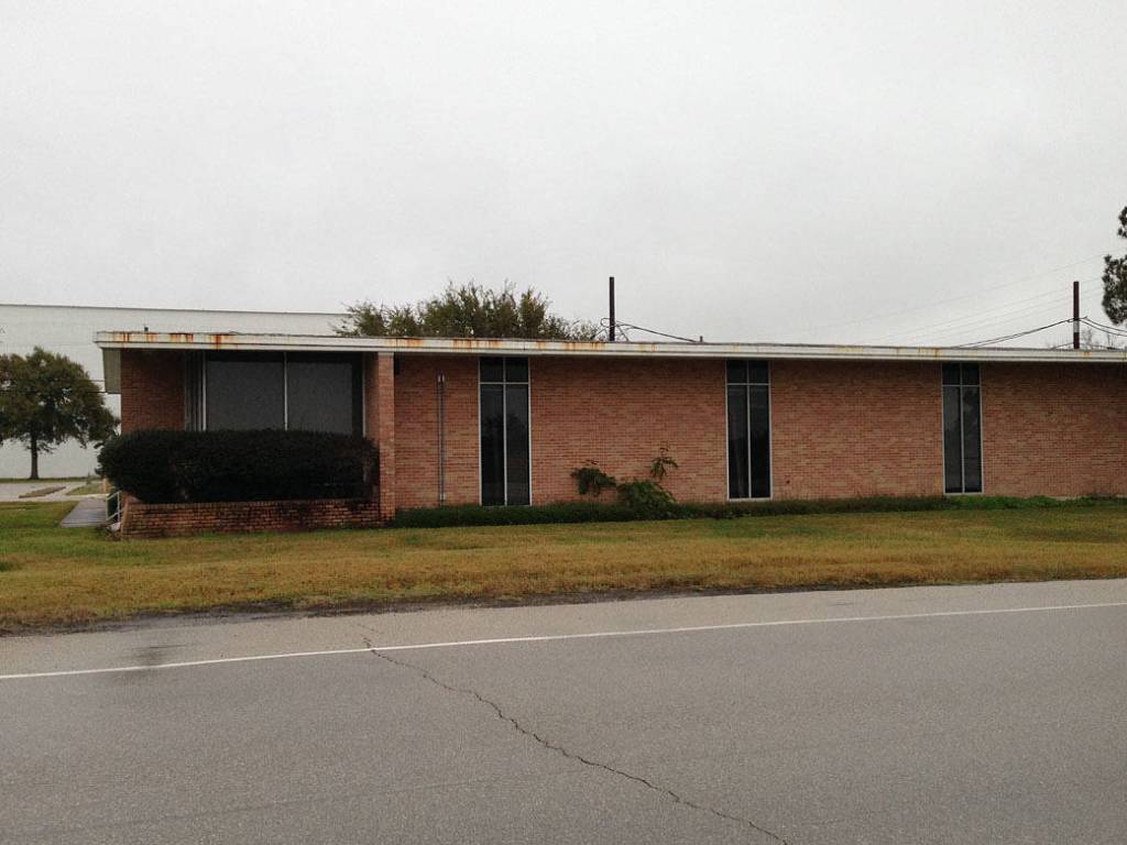 Side View of Building 226 – Looking North