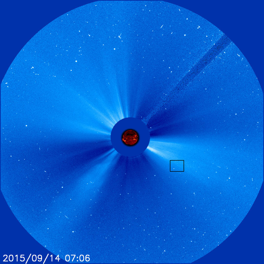 Image taken by SOHO observatory with inset highlighting 3,000th comet.