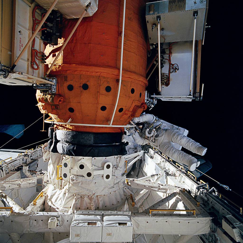 First U.S. Spacewalk at Mir — March 27, 1996