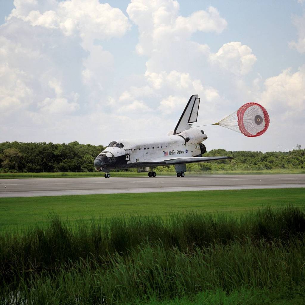 This Week in NASA History: STS-105 Lands – August 22, 2001