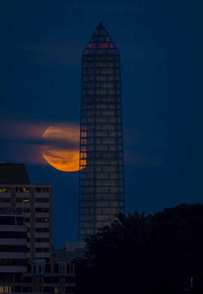 Supermoon in Washington