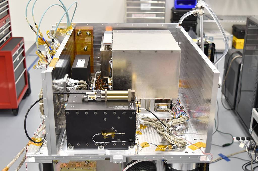 The Atomic Clock, GPS Receiver, and Ultra-Stable Oscillator of DSAC