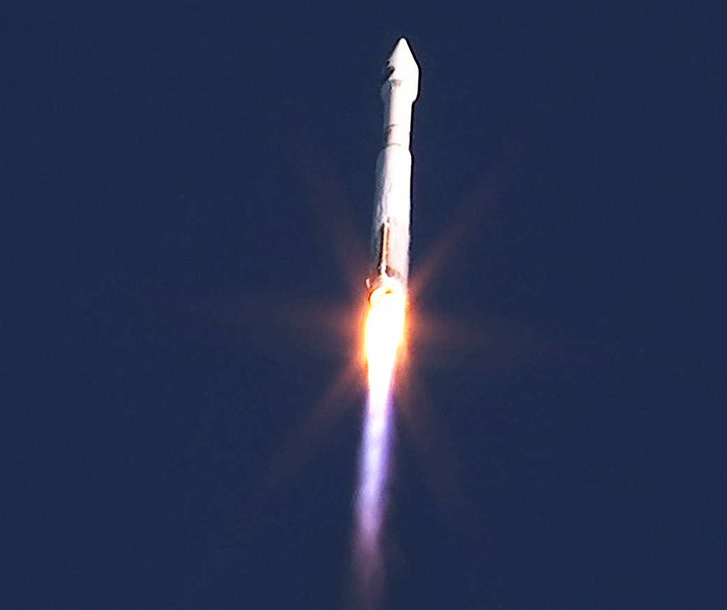 Atlas V Lifts-off with TDRS-M